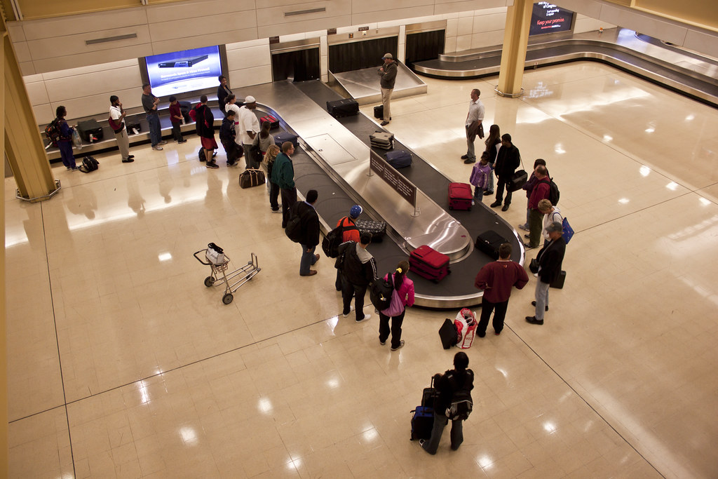 2010 11 20 2007 DCA Terminal C thisisbossi Flickr