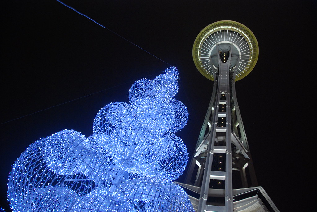 20101228_195141_Christmas_Tree_Seattle_Center_4 Flickr