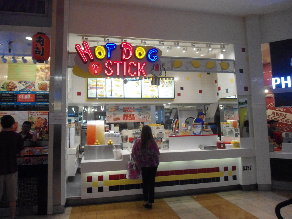 Hot Dog on a Stick stand at Food Court at Palm Desert Town… Flickr
