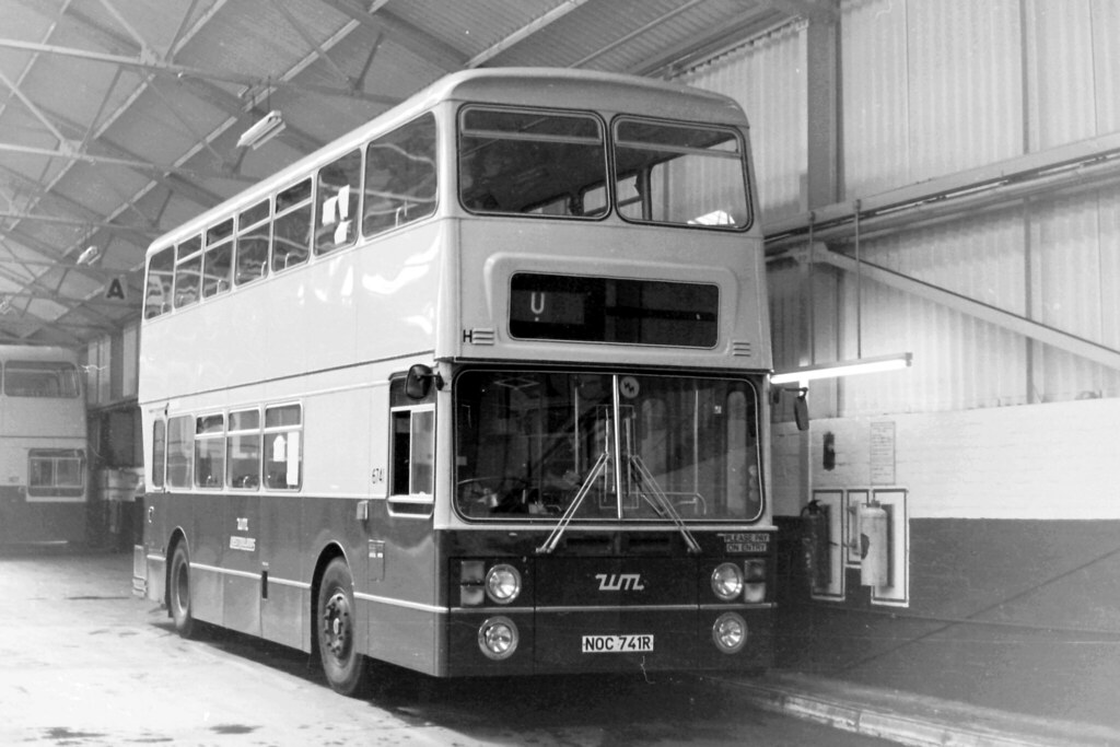 6741 6741 in Sandy Lane garage, despite the H on the front… Flickr