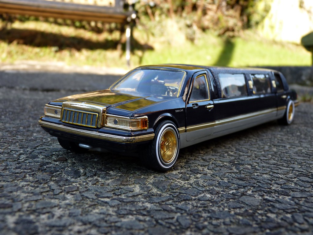 Lincoln Town car Limousine Die cast Model "Town Car" is En… Flickr