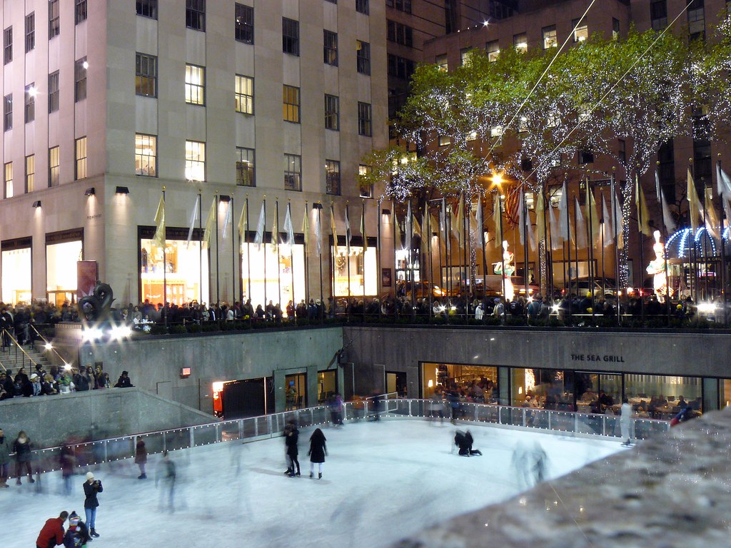 Ice Skaters Ice skating in Manhattan J F Flickr