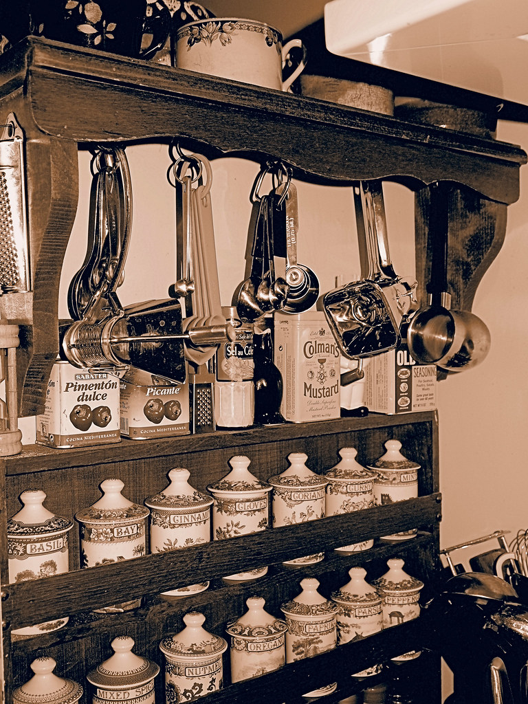 Spice Rack A homemade spice rack next to my cooker.......… Flickr