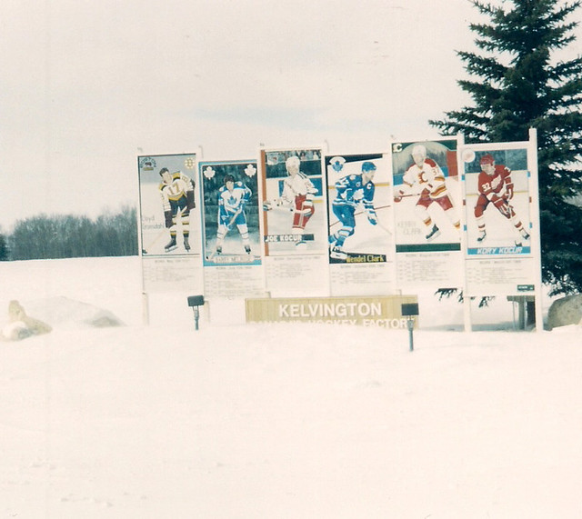 Kelvington, Saskatchewan Hockey Cards L&L 52.156806, 1… Flickr