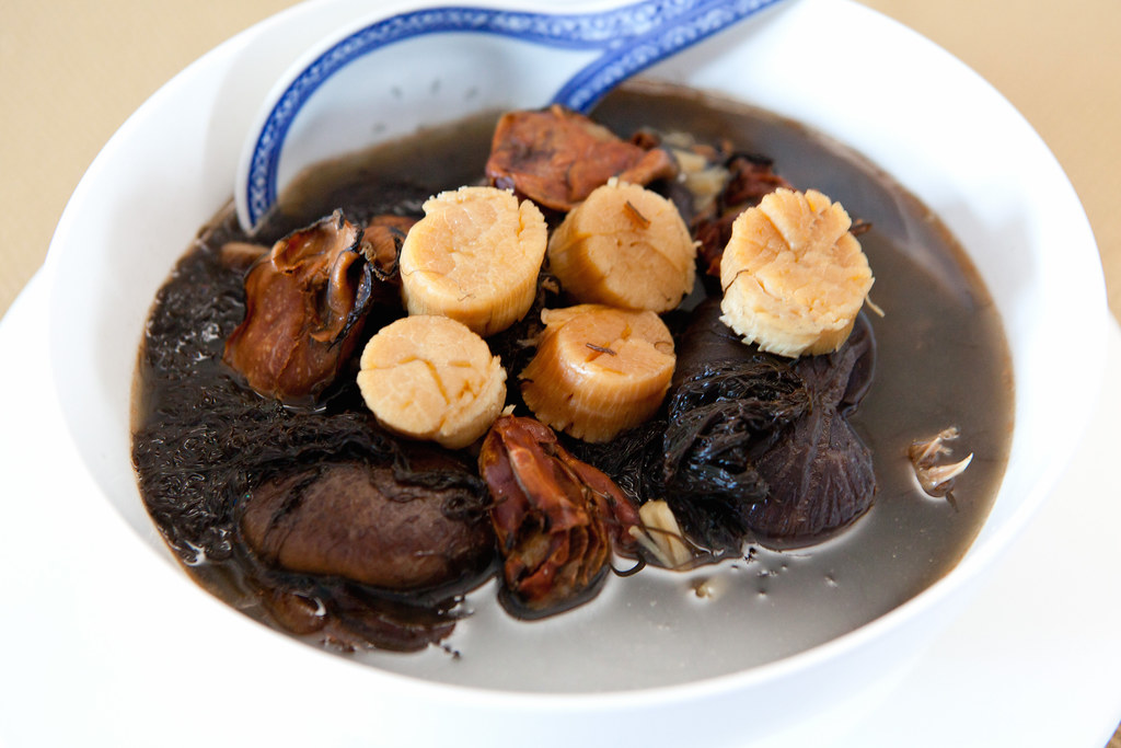 Fat choy, dried oyster, dried scallop soup (髮菜牡蠣干貝湯) Flickr