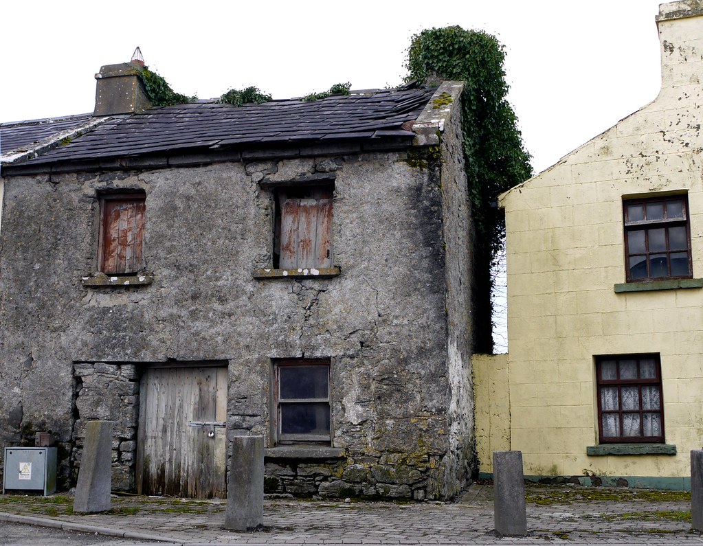 Ballinderreen, Co. Galway Ireland Old abandonned house o… Flickr