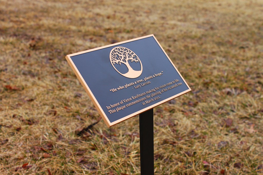 Cast Bronze Garden Plaque with Stake Memorial Garden Tree … Flickr