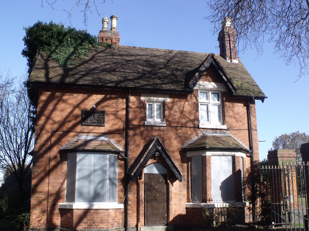 Highgate Park Lodge House Shots on Moseley Road in Highg… Flickr