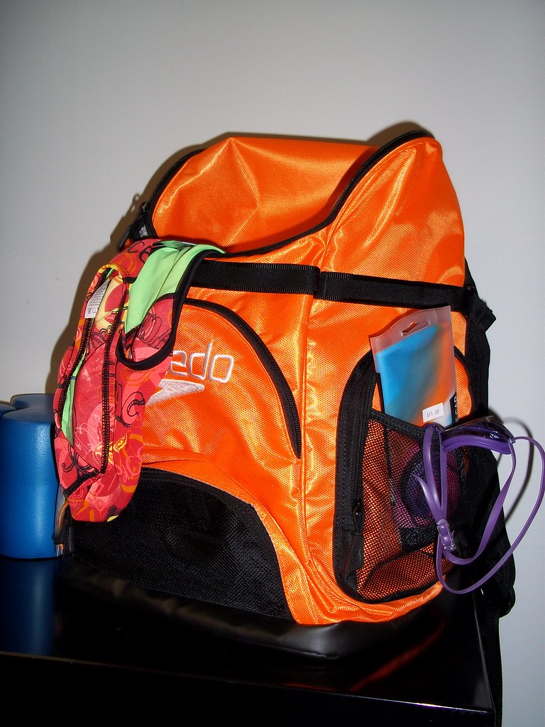 Speedo Small Pro Backpack 10" x 6.5" x 15" Heavyduty do… Flickr