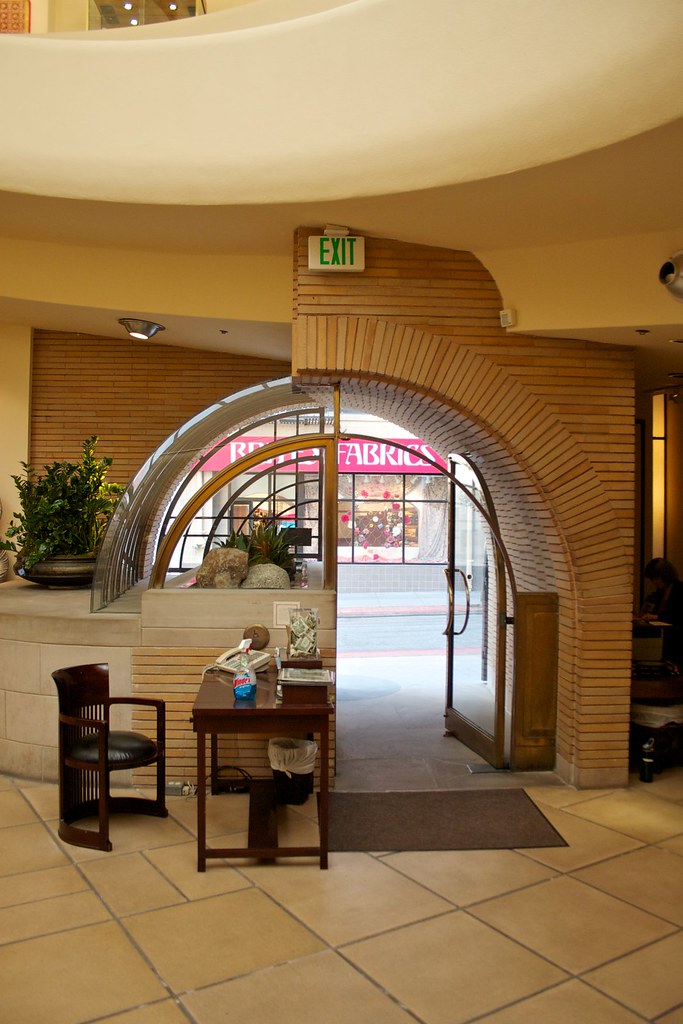 Xanadu Gallery Entry vestibule Stephen Daly Flickr