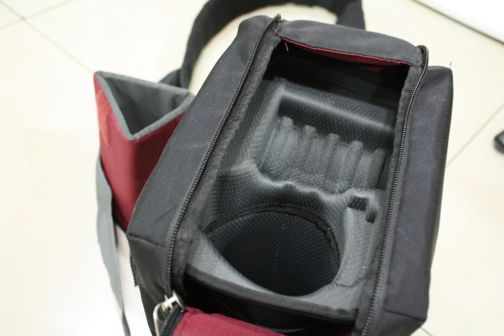 IMG_0058 Case Logic SLR Camera Sling Sling bag for camera … Flickr