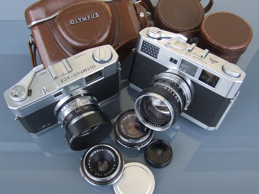 Olympus ACE & ACE E_DSCF4730 1958 Olympus ACE 1959 Olymp… Flickr