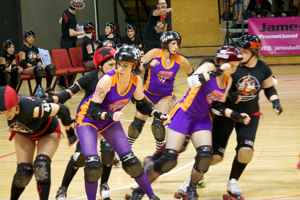 Roller Derby (38) Roller Derby Bout Wellington's Richter C… Flickr