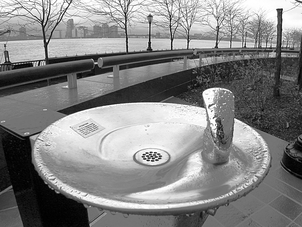 battery park drinking fountain battery park drinking fount… Flickr