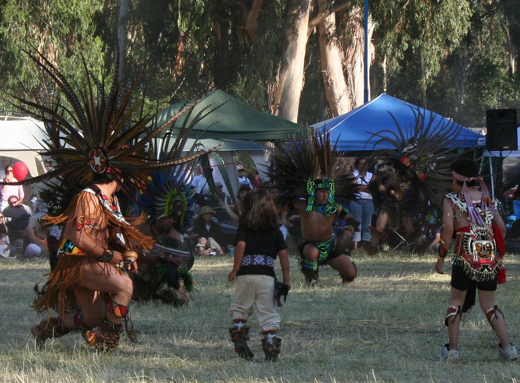 Aztec Fire Dancers 35th Annual Stanford Pow Wow fnkymnky Flickr