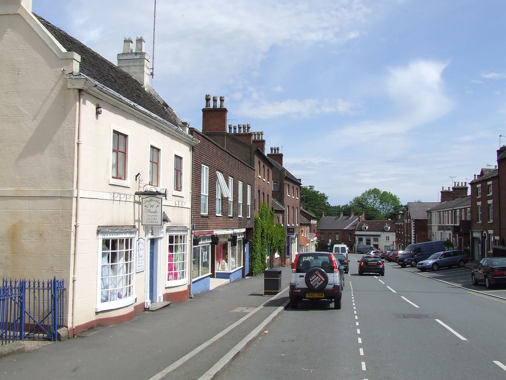 Tutbury High Street Taken from the top of Tutbury High Str… Flickr