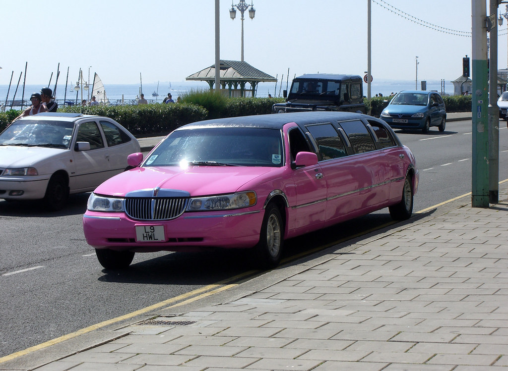 Pink Limo The sun in Brighton was just as hot as this pink… Flickr