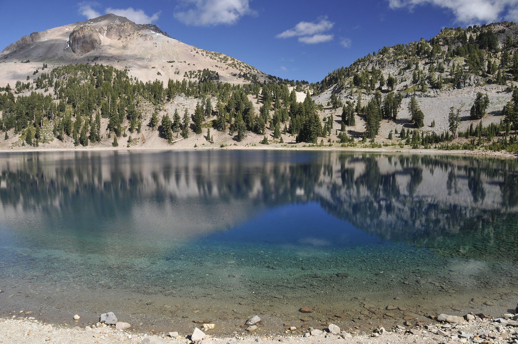 Lake Helen_D301518 trinajwood Flickr