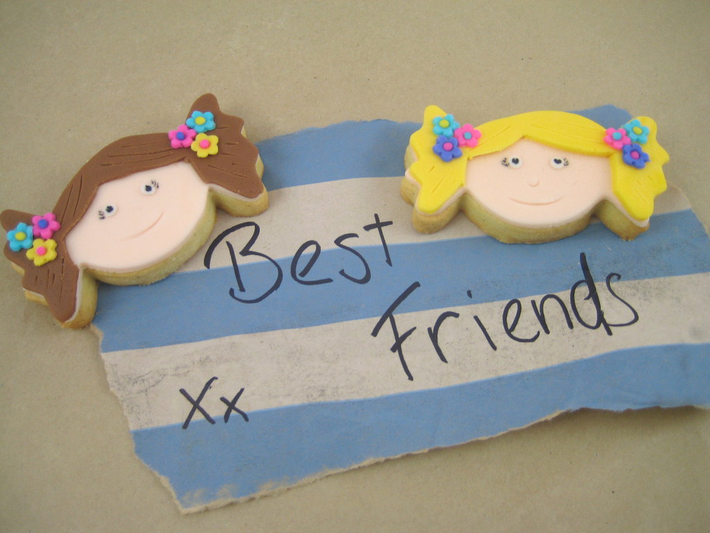 best friend cookies Little face cookies for a 'friends' pa… Flickr