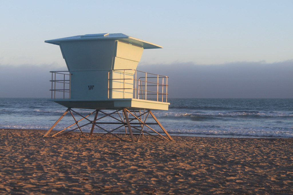 Lifeguard Tower Stinson Beach, California. Lindsey Taylor Flickr