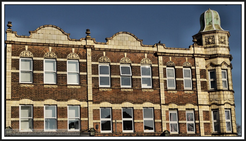 P1140962 Hicks Gallery..24 Leopold Road Wimbledon..SW19 7… Flickr