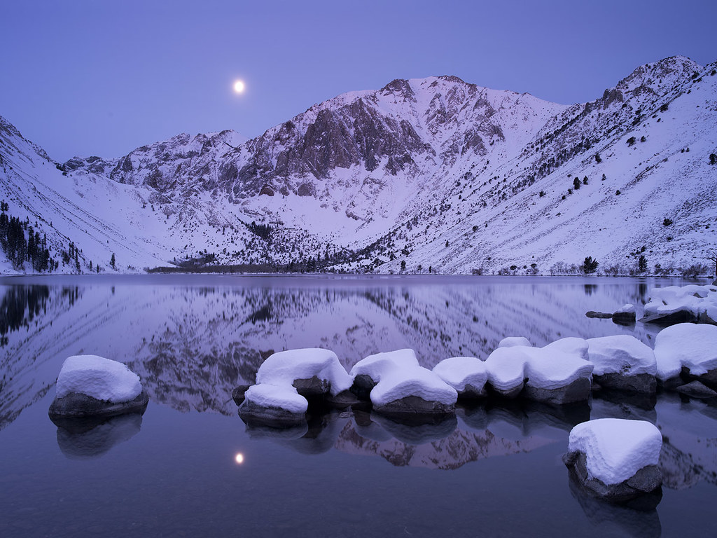 Blue Moon over Winter Lake (2011) Location Convict Lak… Flickr