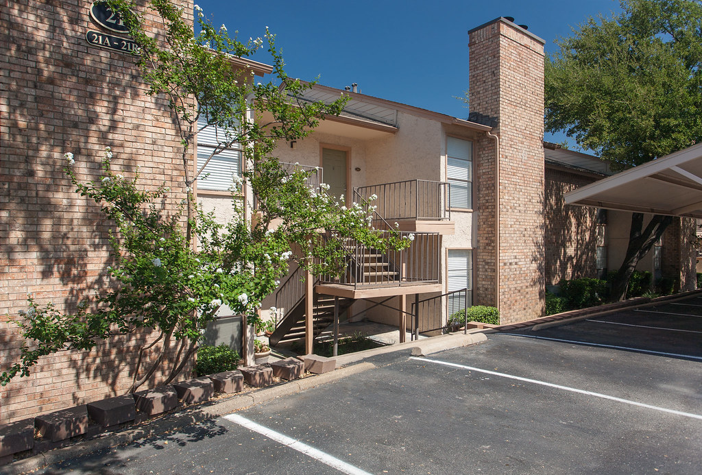 Preston Greens Apartments, Dallas Milestone Management Flickr