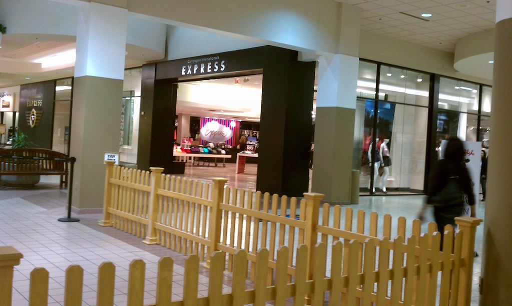 Southpark Mall Moline (Quad Cities), Illinois Express a photo on