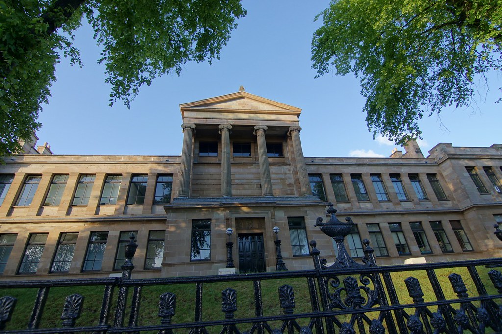 Kelvinside Academy West end wander with a widescreen lens… Gordon