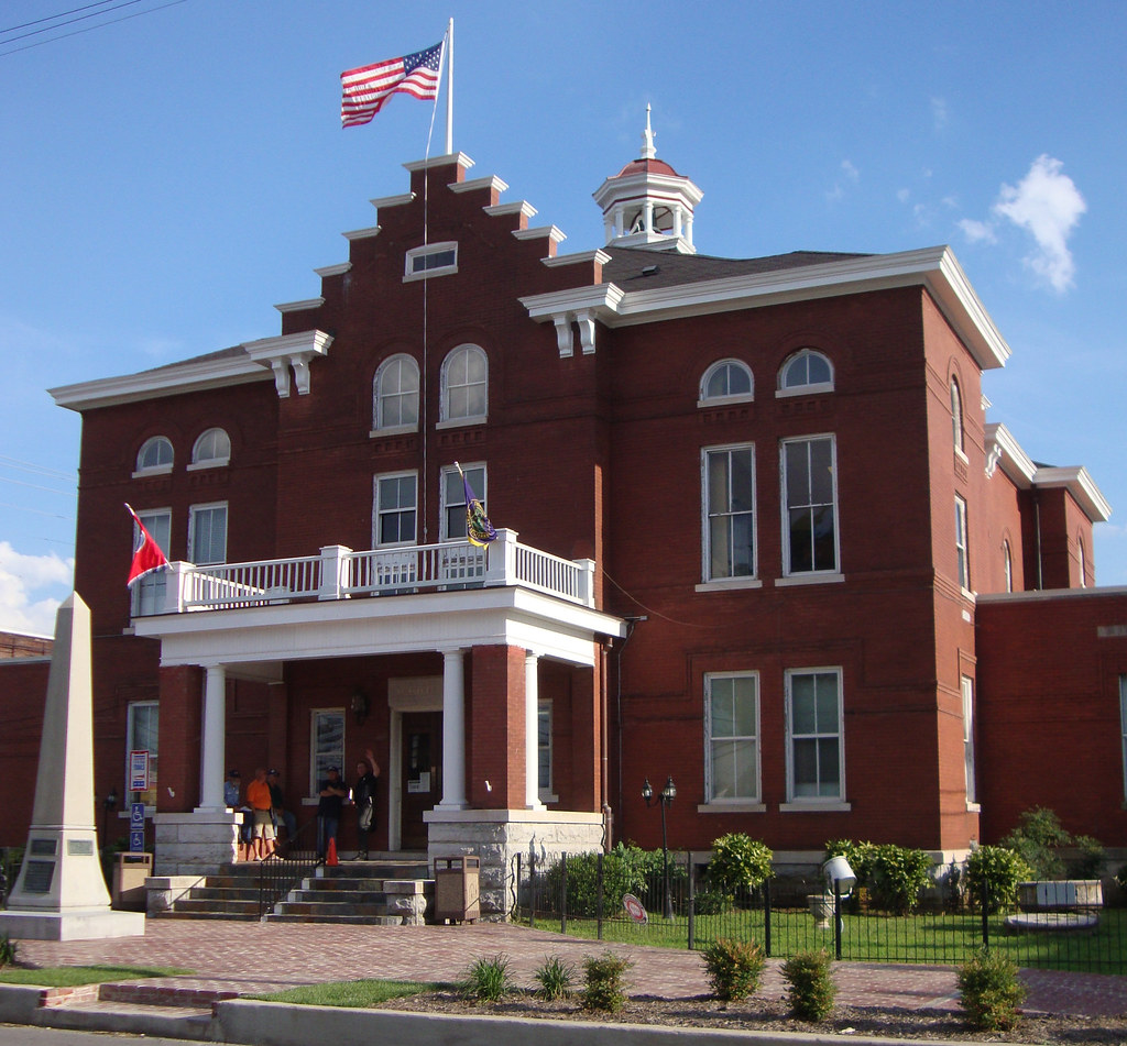 Trousdale County Courthouse (Hartsville, Tennessee) Flickr