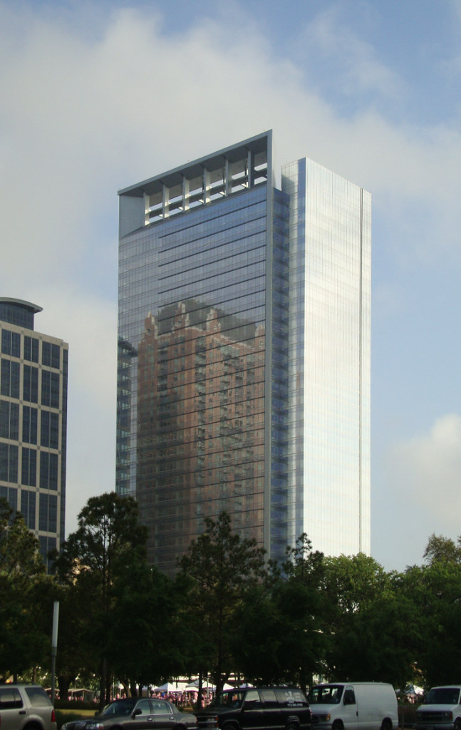 Hess Tower, Houston The exterior of Hess Tower reflects ne… Flickr