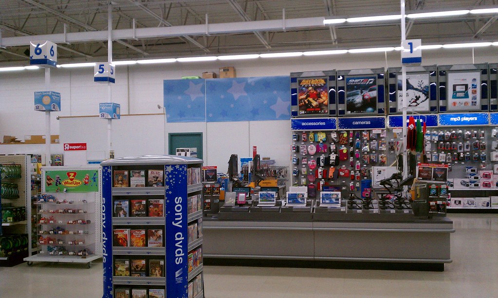 Toys 'R' Us Clive (Des Moines), Iowa New Service Counter a photo on Flickriver