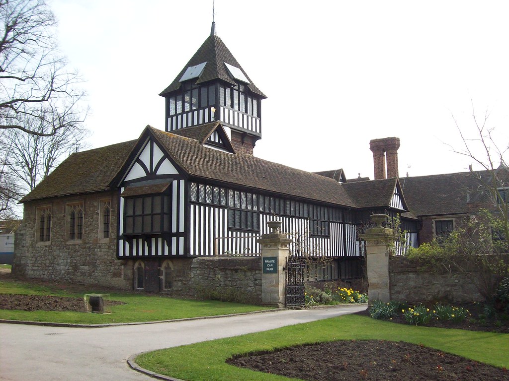 Maidstone Museum from Brenchley Gardens This view hasn't c… Flickr