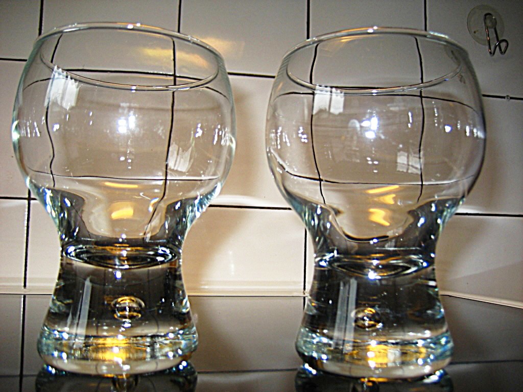 Beer glass Kosta Boda, Sweden 80s Design Vicke Lindstran Flickr