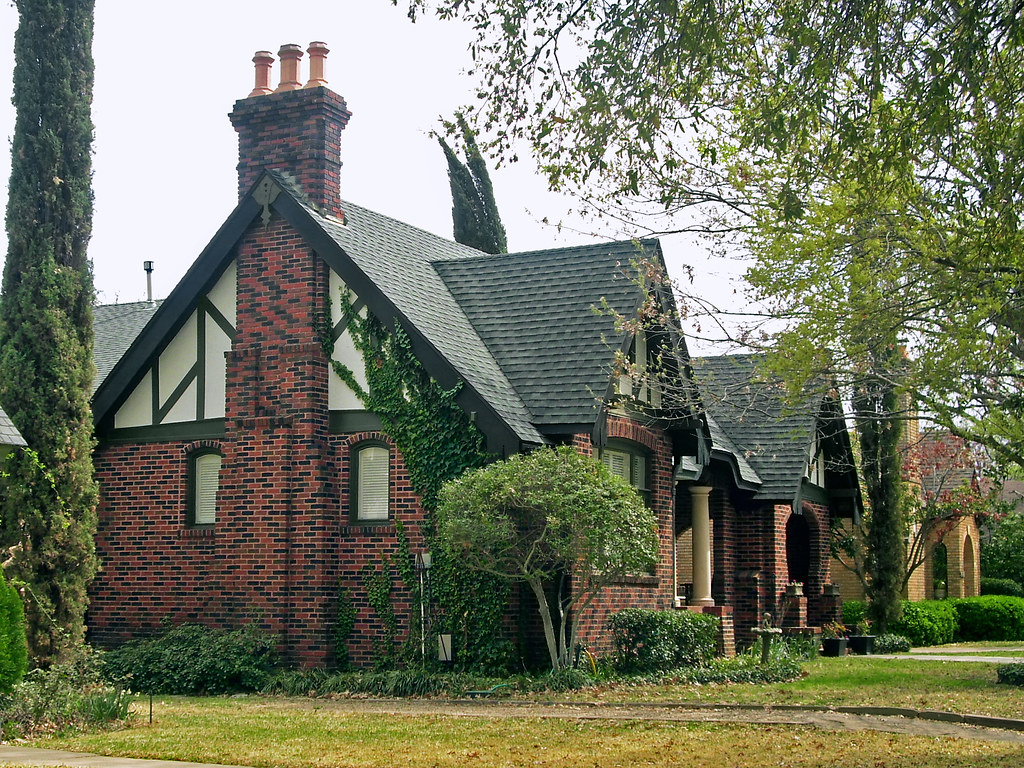Tudor Style House in Berkeley Place, Ft. Worth Tudor Reviv… Flickr