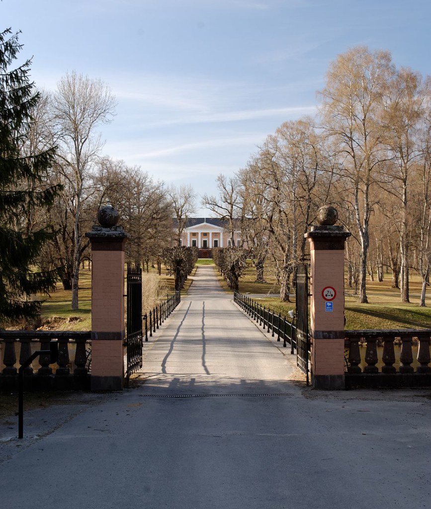 Fossum Hovedgård English (Norsk under) Fossum Manor is loc… Flickr
