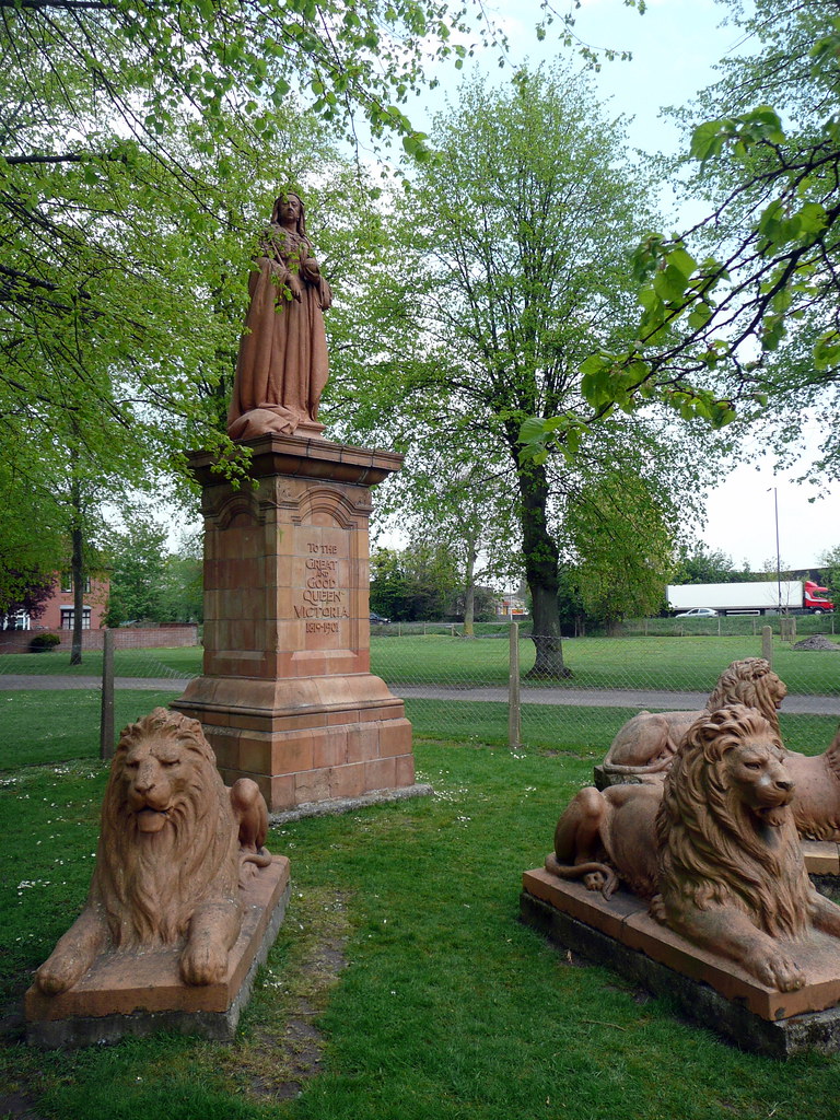 Queen Victoria Statue of Queen Victoria in Victoria Park, … Flickr