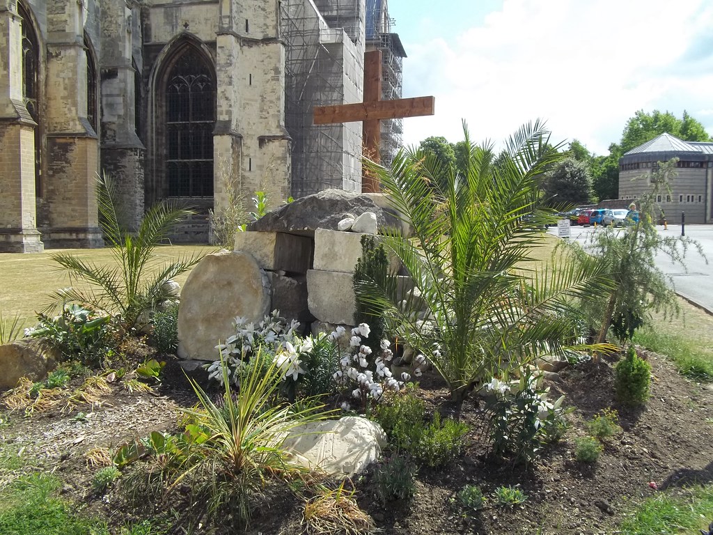 Canterbury Cathedral Easter Garden Several weeks after Eas… Flickr