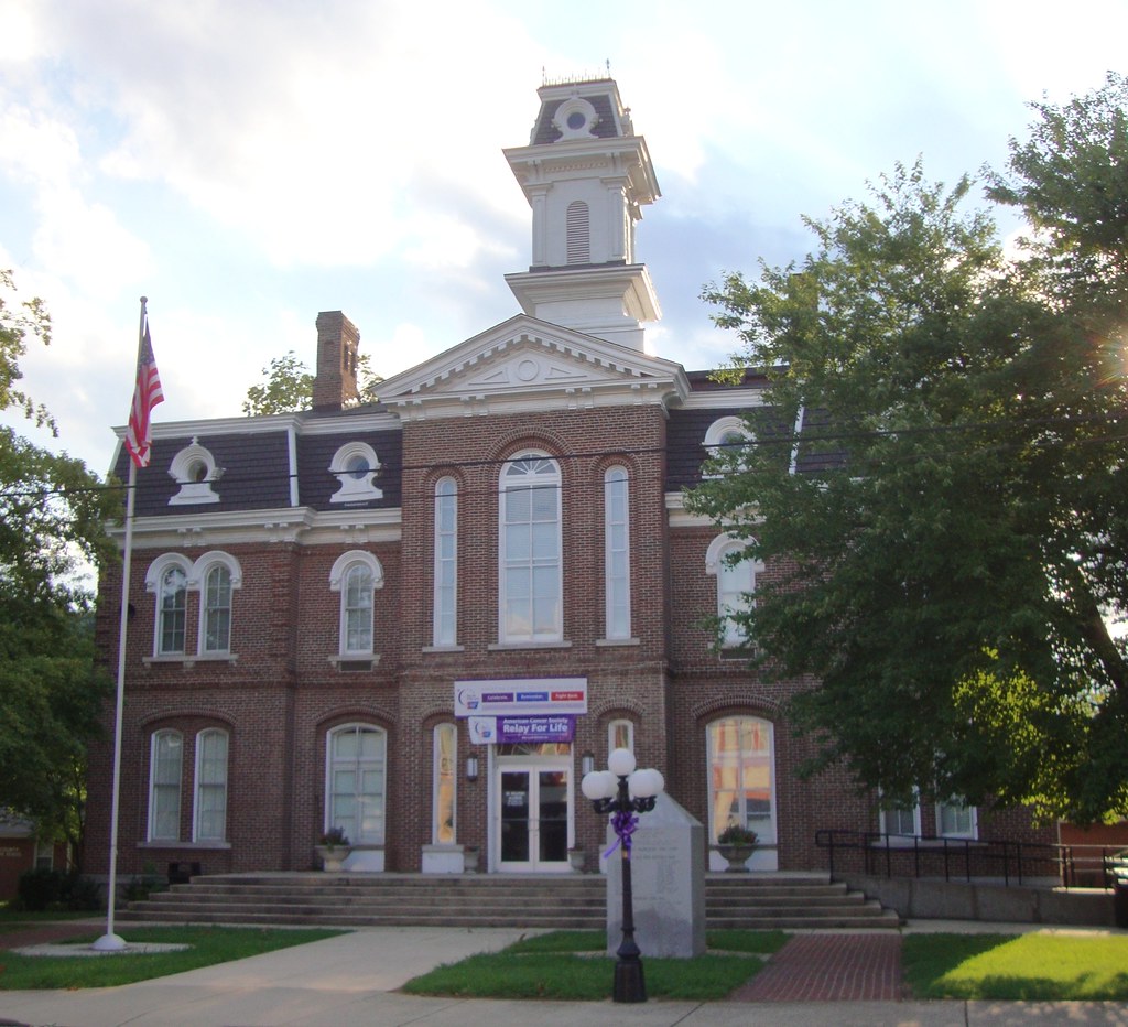 Smith County Courthouse (Carthage, Tennessee) This courtho… Flickr