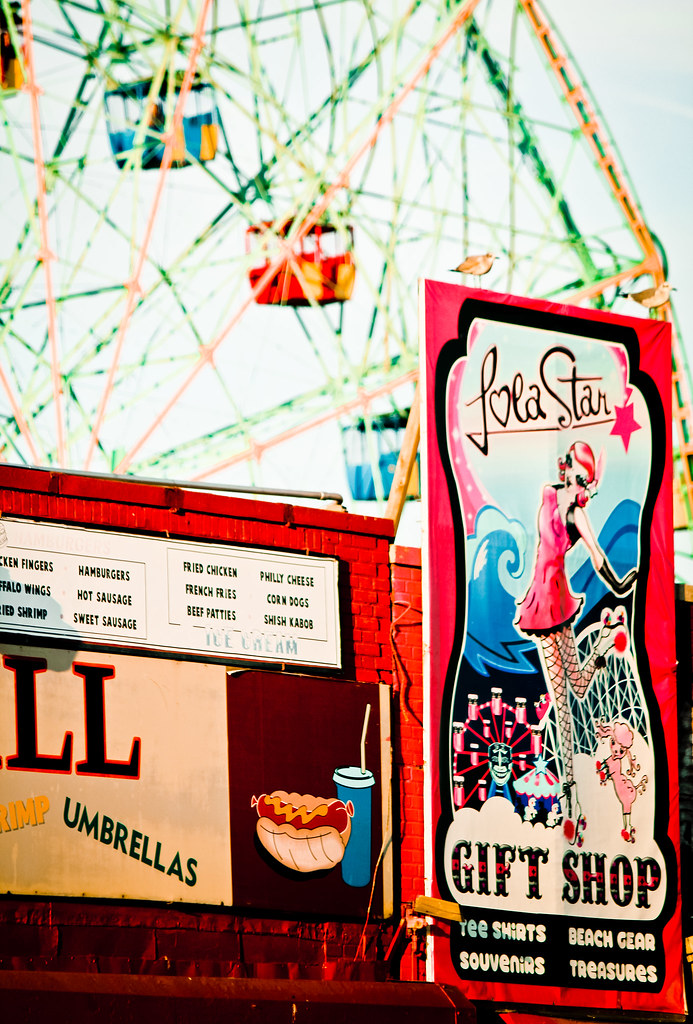 Lola Star Gift Shop - Wonder Wheel At Luna Park, Coney Isl… | Flickr