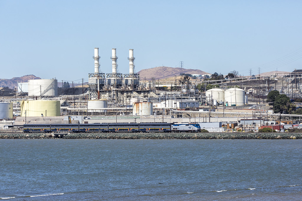 Passing Conoco Phillips Refinery at Rodeo Running between … Flickr