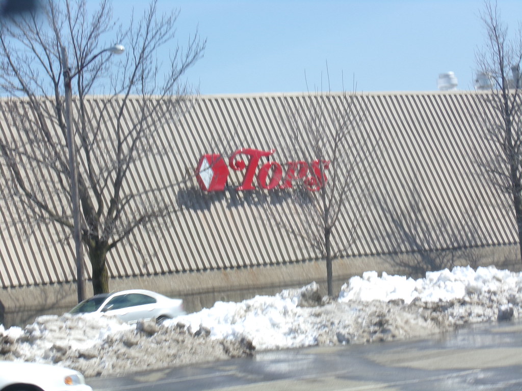 TOPS 665 ERIE, PA Tops 665 712 W. 38th St Erie, PA Coolcat4333