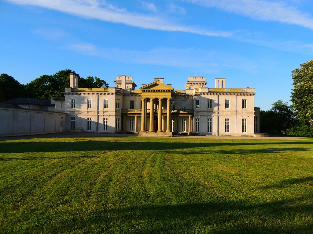 Mid 19th Century Grand Mansion. Dundurn Castle. Ha… Flickr