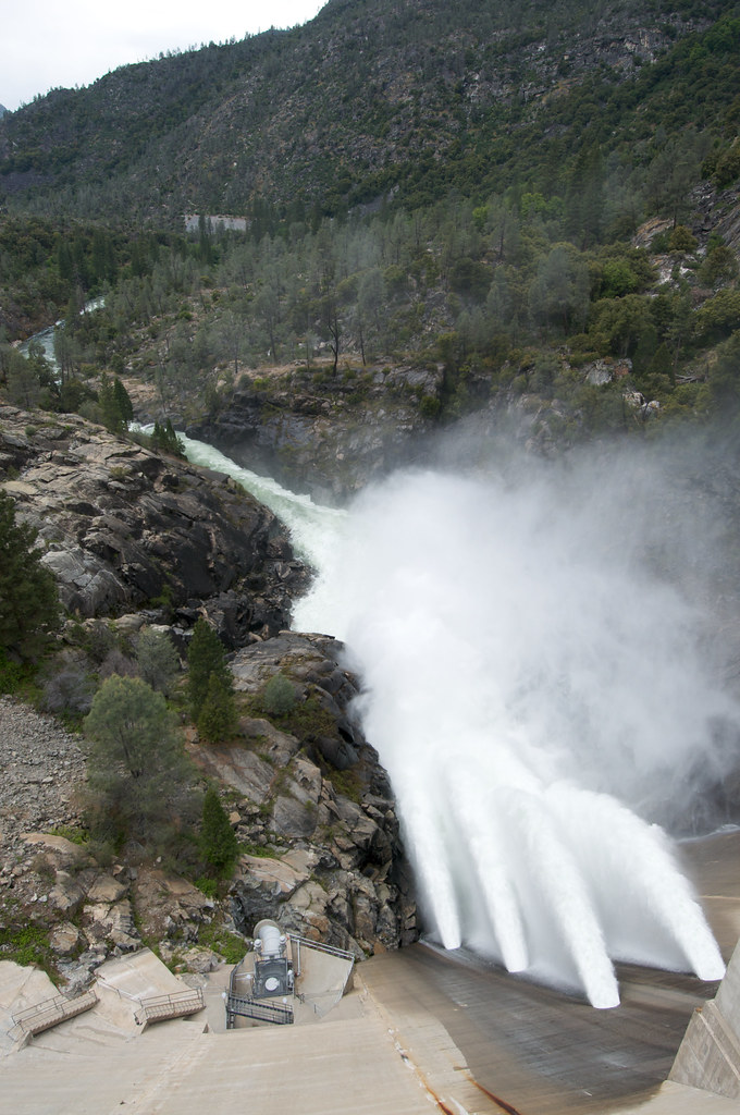 O'Shaughnessy Dam This dam holds back Hetch Hetchy Reservo… Flickr