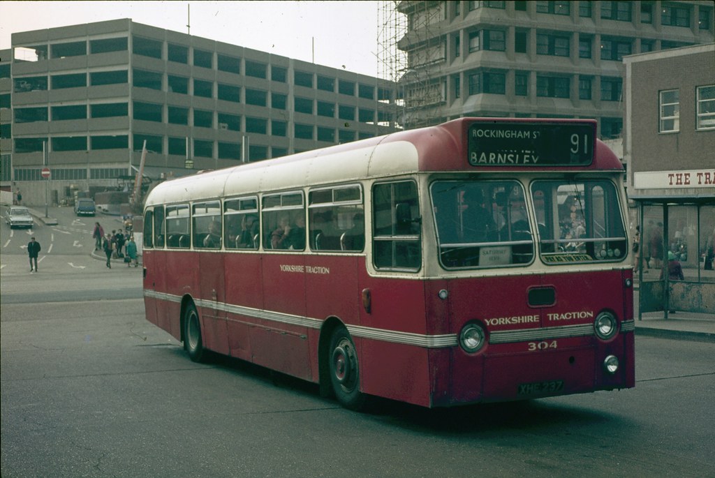 304. XHE 237 Yorkshire Traction Seen in Barnsley Bus Stat… Flickr