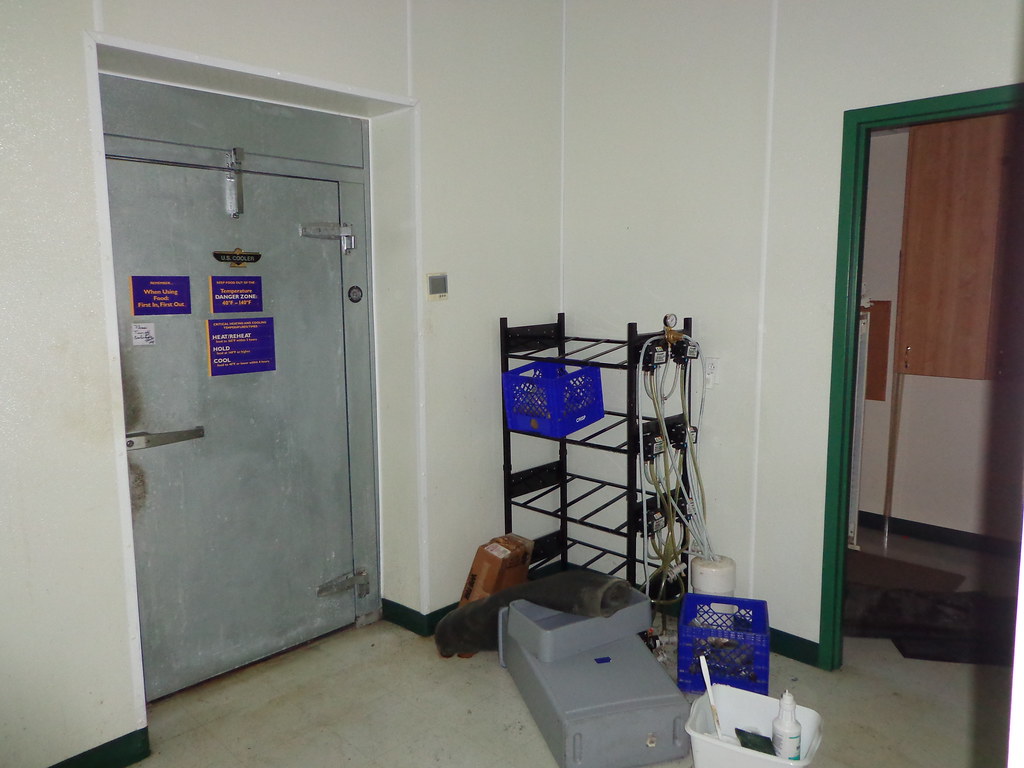 Arthur gas station (37) david_davis1 Flickr