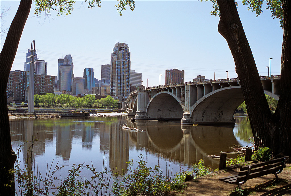 third avenue bridge as seen from Saint Anthony Main on the… Flickr