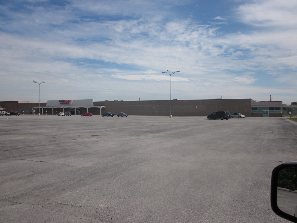 Former Kmart Perrysburg, OH 27322 Carronade Drive Perrysbu… Flickr