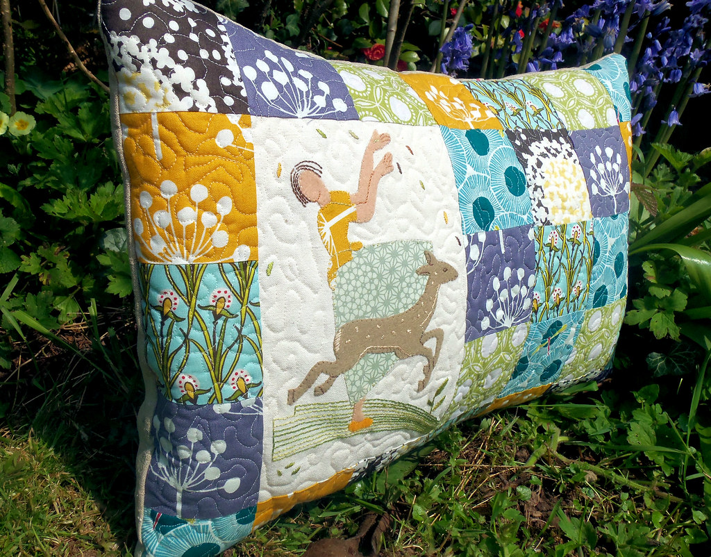 Springtime Quilted Cushion Cover (2) Pattern for Bustle & … Flickr