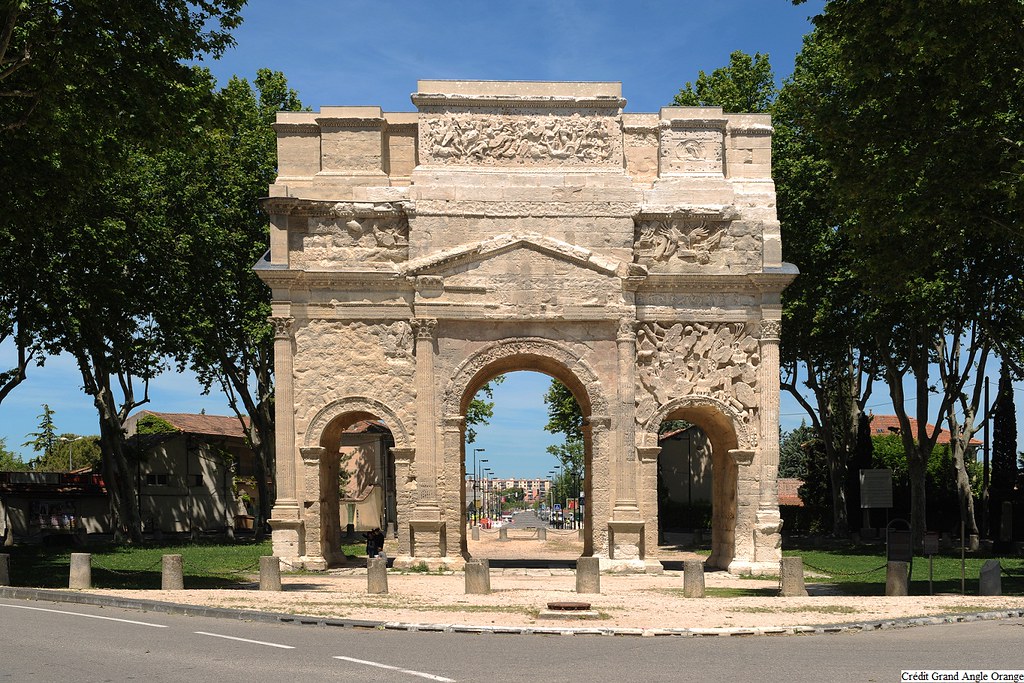Arc de Triomphe d'Orange Arc antique (ou arc de triomphe) … Flickr
